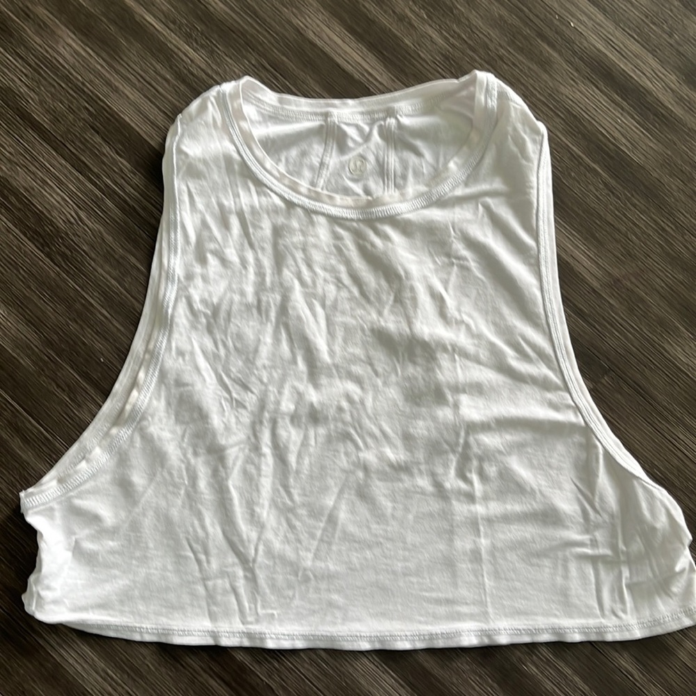 Lululemon crop white yoga/workout tank.